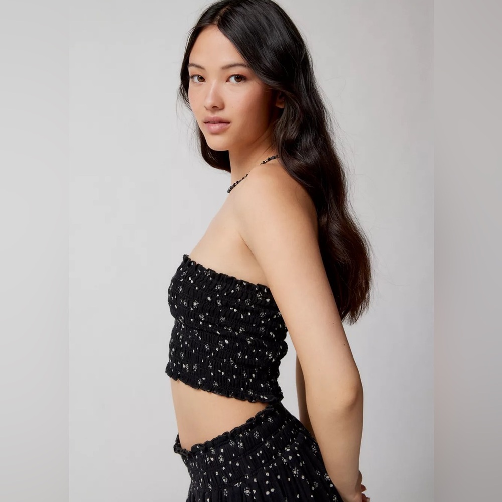 Urban Outfitters 70s style smocked top_Micro Floral